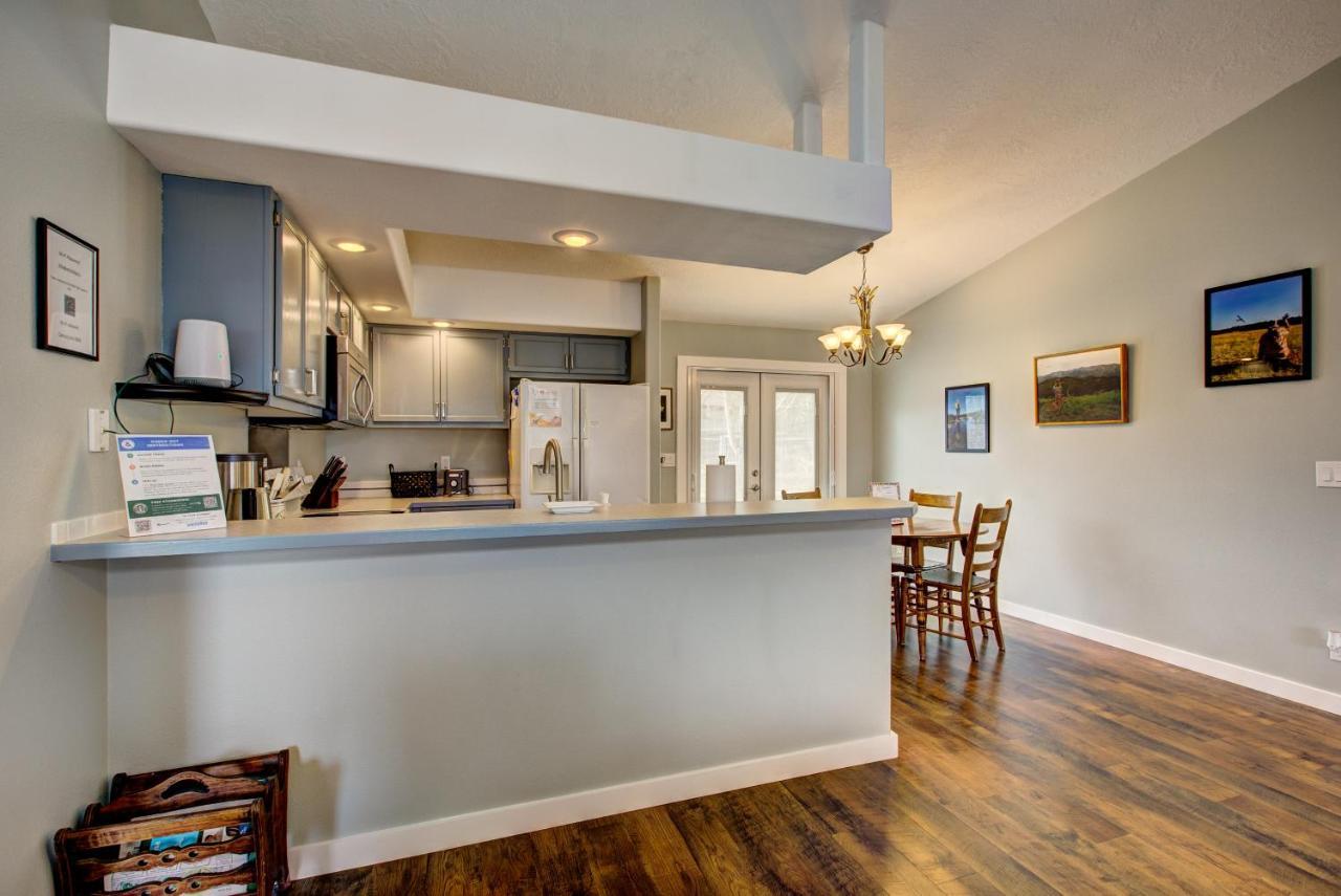 Hello Dolly! 3 Beds, 2 Bath, 2 Tv'S, Fireplace, Quiet Neighborhood In Star, Id Minutes From Walking Trails And River Views Eagle Dış mekan fotoğraf