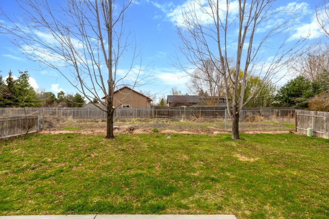 Hello Dolly! 3 Beds, 2 Bath, 2 Tv'S, Fireplace, Quiet Neighborhood In Star, Id Minutes From Walking Trails And River Views Eagle Dış mekan fotoğraf