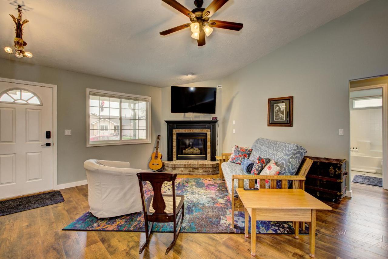 Hello Dolly! 3 Beds, 2 Bath, 2 Tv'S, Fireplace, Quiet Neighborhood In Star, Id Minutes From Walking Trails And River Views Eagle Dış mekan fotoğraf